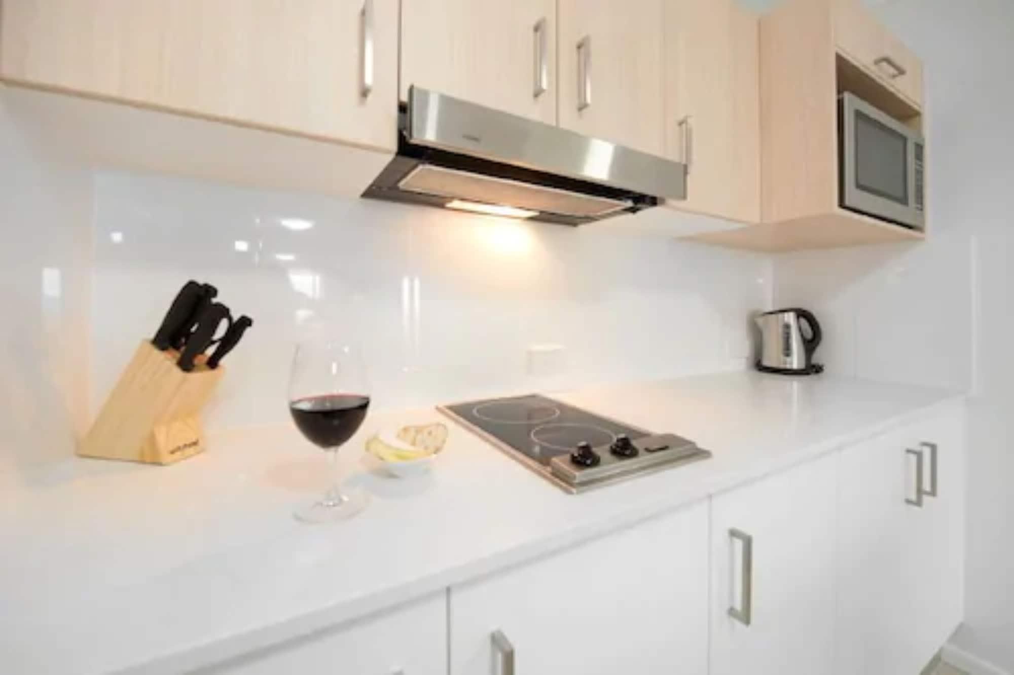 Edge Apartment Hotel Рокхемптън Екстериор снимка