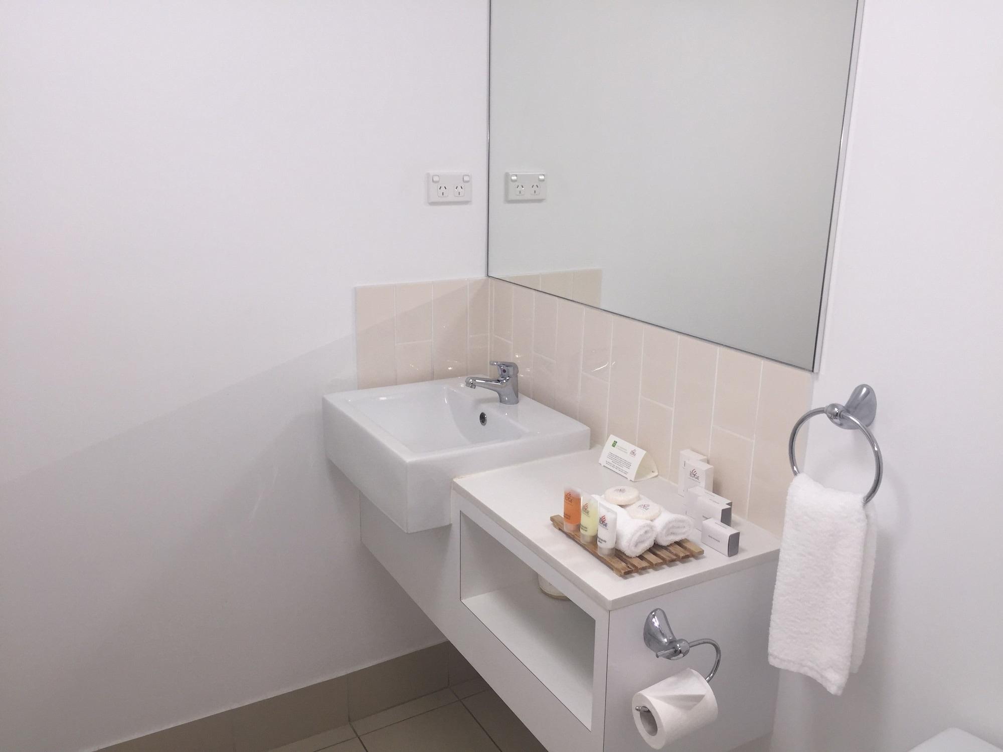 Edge Apartment Hotel Рокхемптън Екстериор снимка