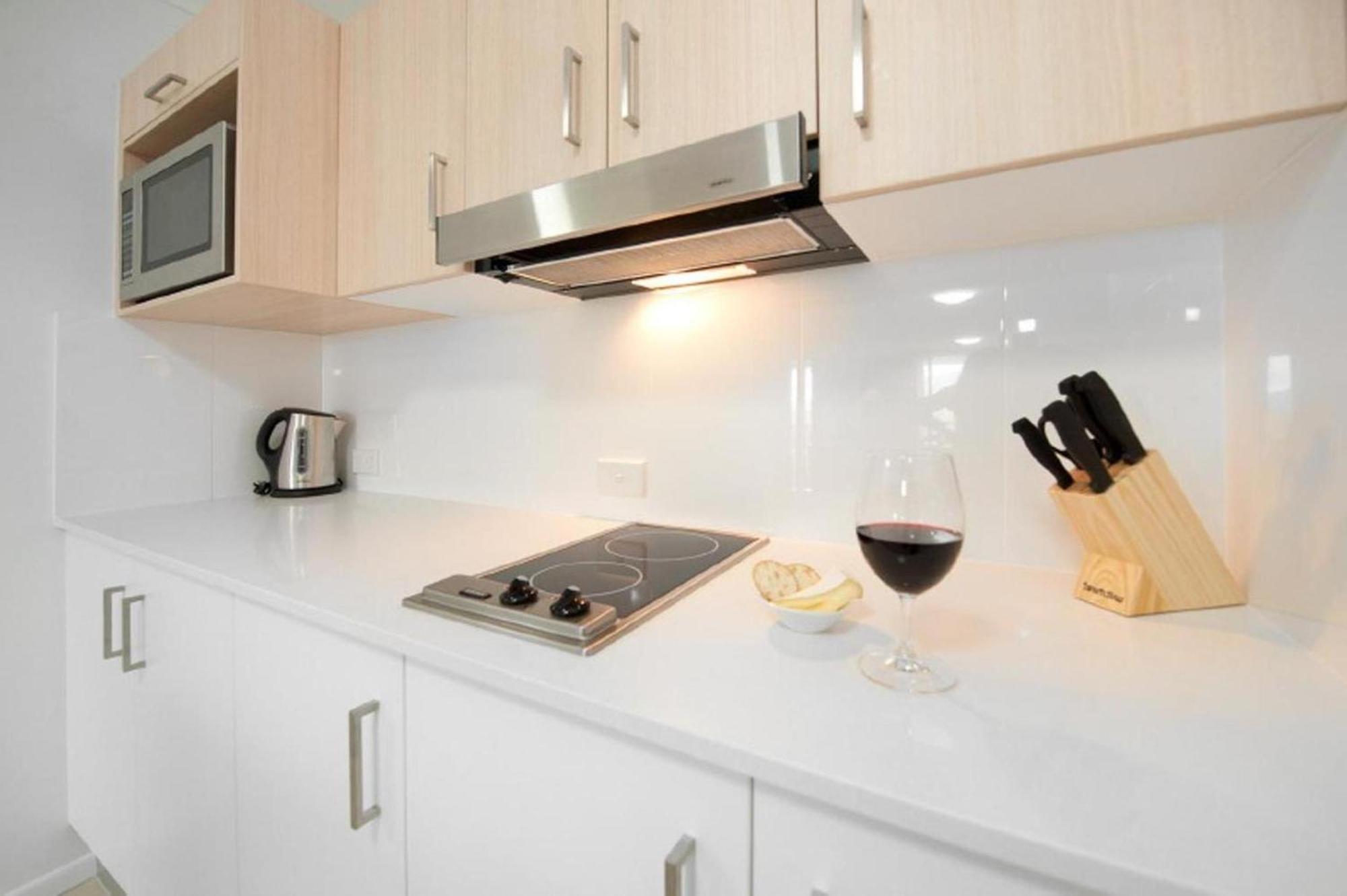 Edge Apartment Hotel Рокхемптън Екстериор снимка