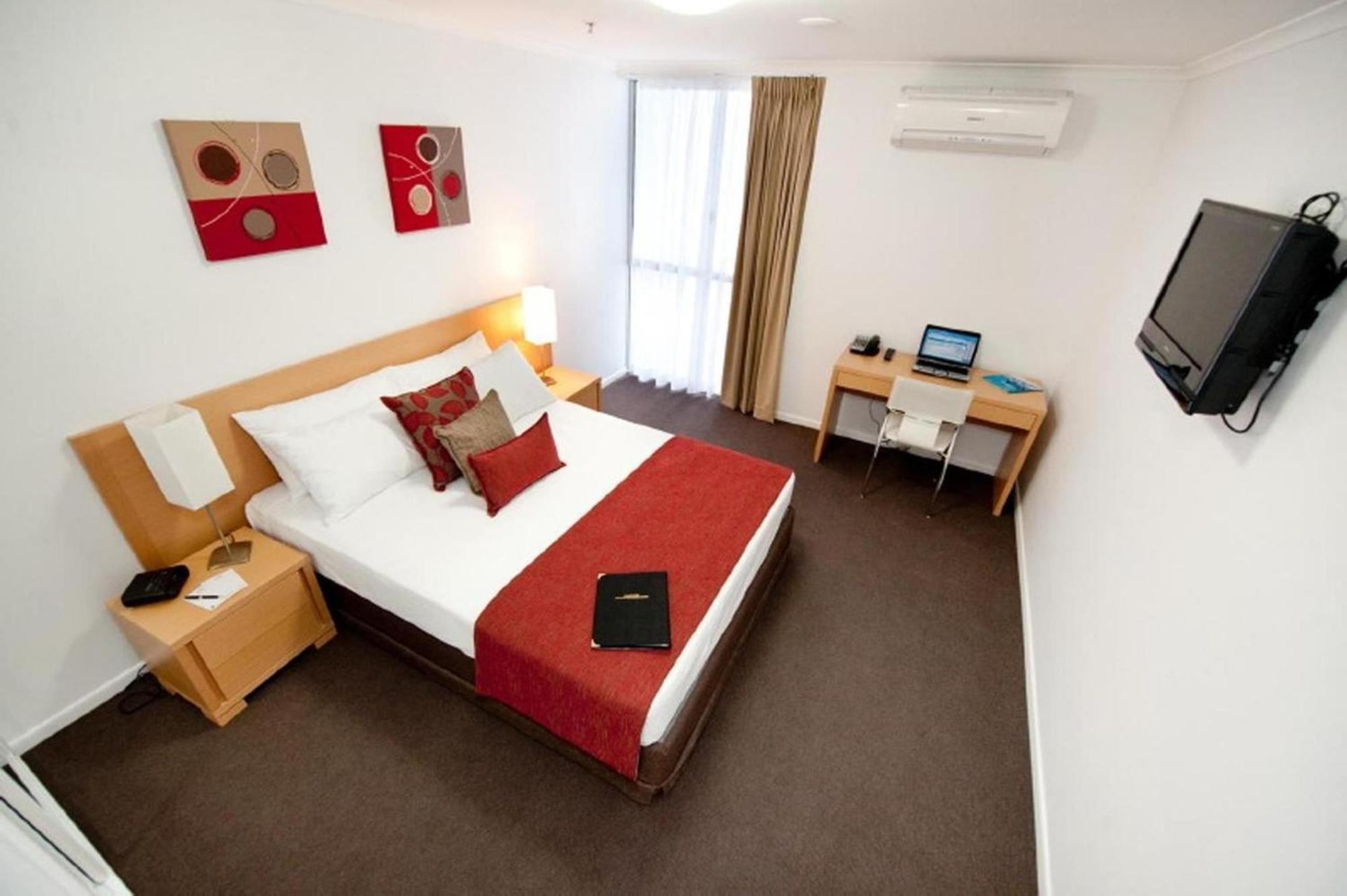 Edge Apartment Hotel Рокхемптън Екстериор снимка