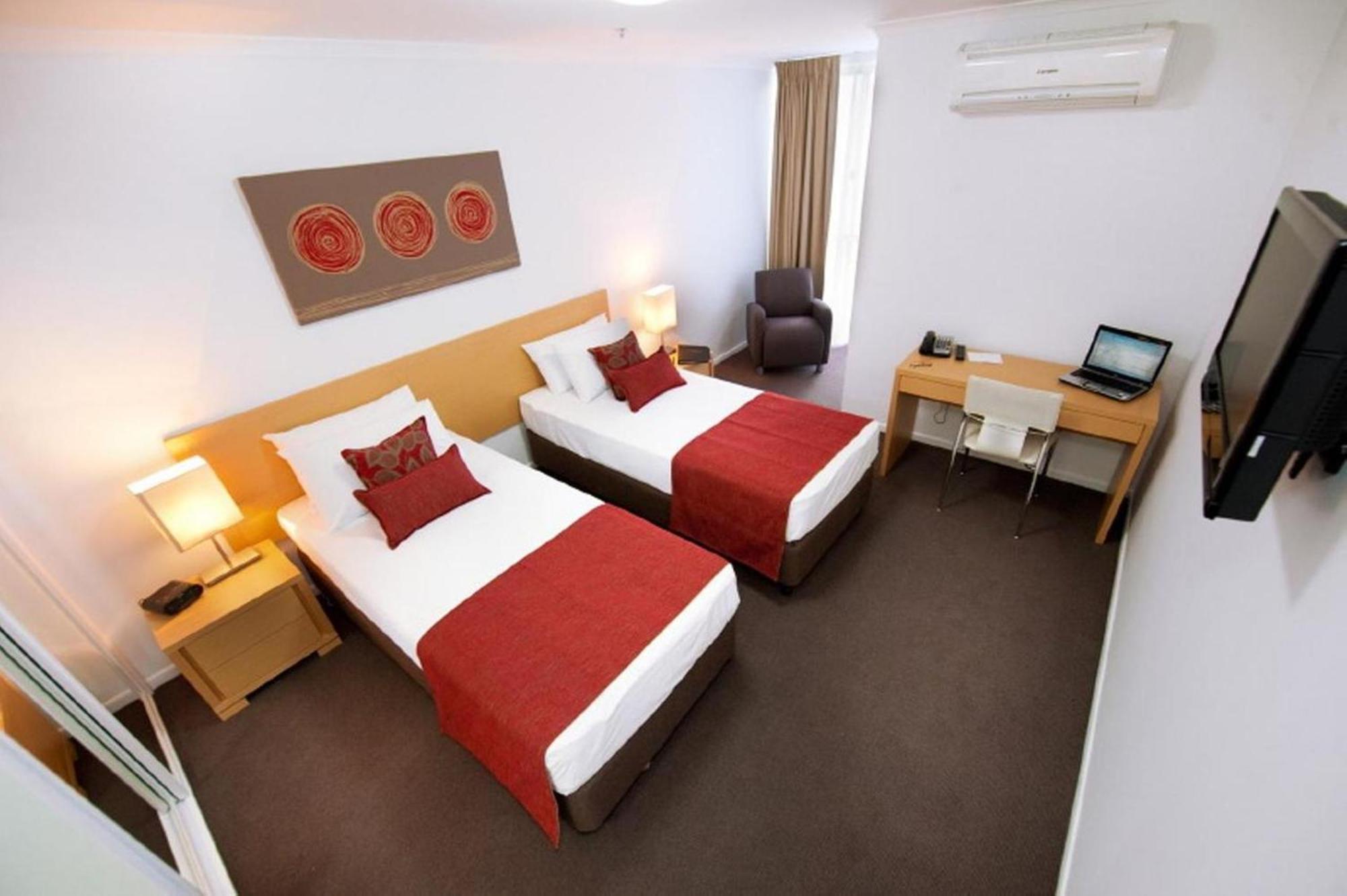 Edge Apartment Hotel Рокхемптън Екстериор снимка