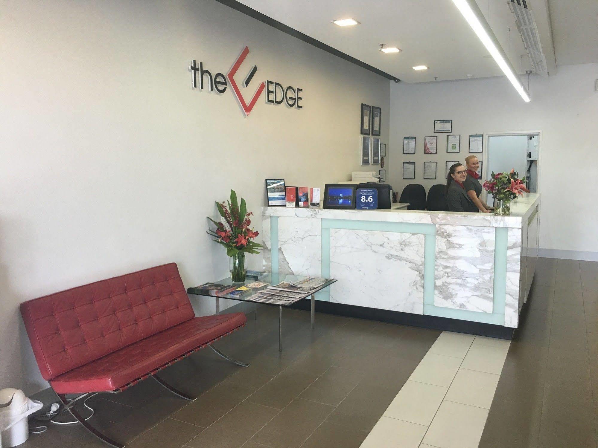 Edge Apartment Hotel Рокхемптън Екстериор снимка